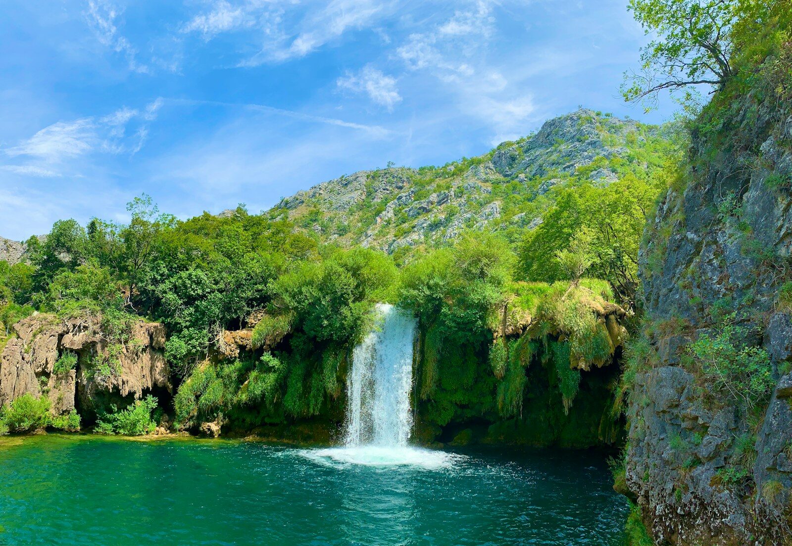 waterfalls scenery